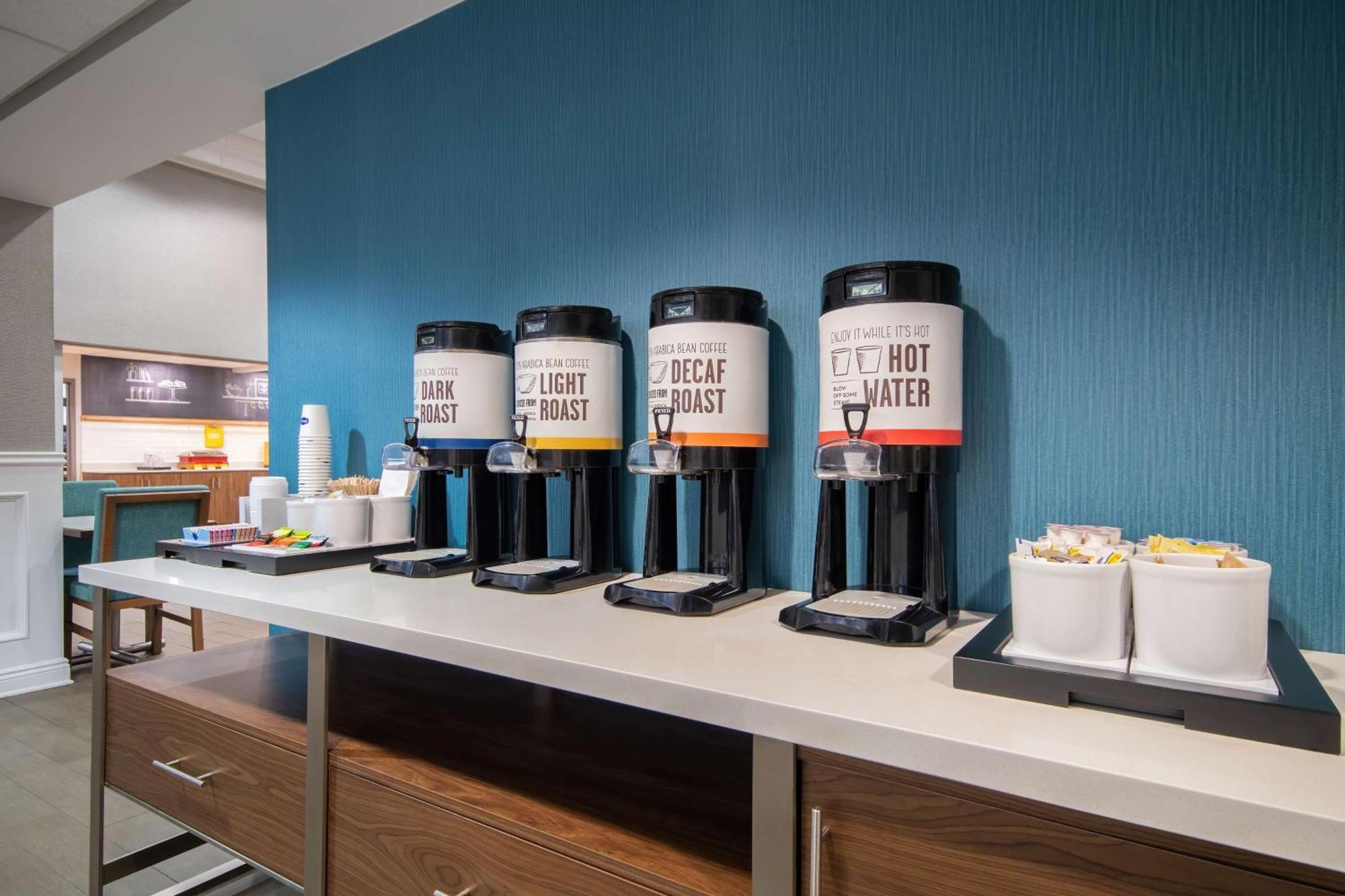 Hampton Inn East Aurora Bagian luar foto