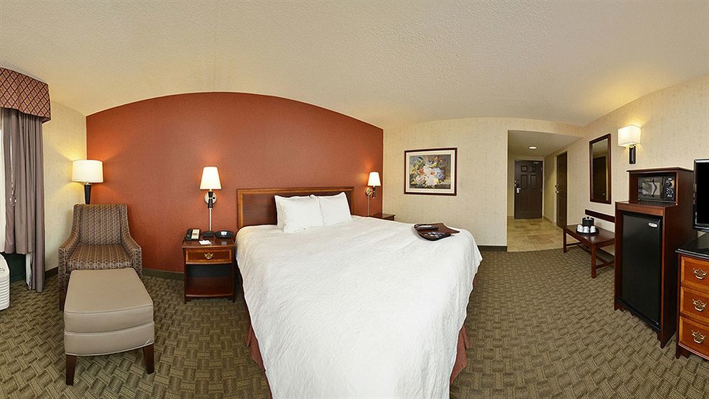 Hampton Inn East Aurora Bagian luar foto