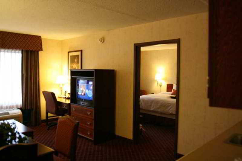 Hampton Inn East Aurora Ruang foto